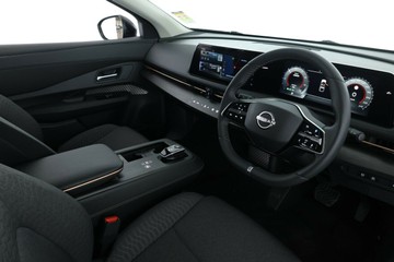 https://vehicle-cdn.autoleague.cloud/30355_2955503_20.jpg