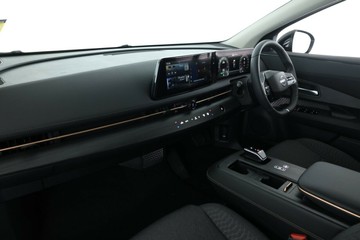 https://vehicle-cdn.autoleague.cloud/30355_2955503_31.jpg