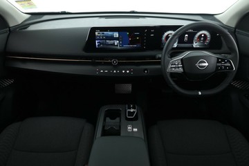 https://vehicle-cdn.autoleague.cloud/30355_2955503_33.jpg