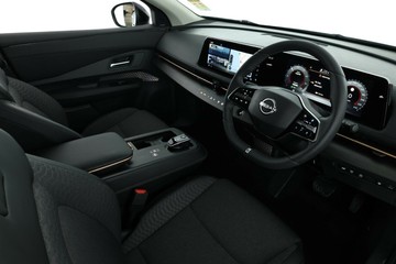 https://vehicle-cdn.autoleague.cloud/30355_2955513_20.jpg