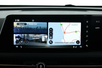 https://vehicle-cdn.autoleague.cloud/30355_2955513_26.jpg