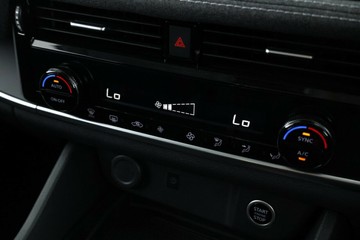 https://vehicle-cdn.autoleague.cloud/30355_29567240_22.jpg