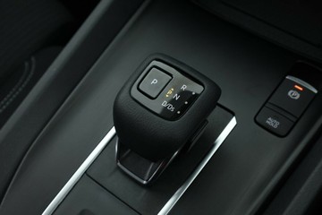 https://vehicle-cdn.autoleague.cloud/30355_29567240_25.jpg