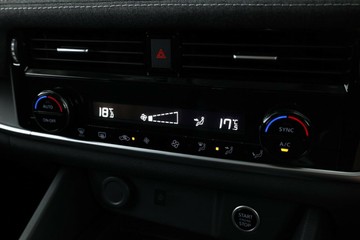https://vehicle-cdn.autoleague.cloud/30355_2956731_26.jpg