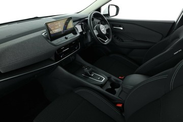 https://vehicle-cdn.autoleague.cloud/30355_2956813_27.jpg