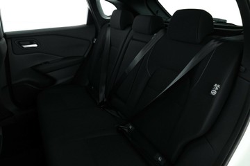 https://vehicle-cdn.autoleague.cloud/30355_2956813_28.jpg