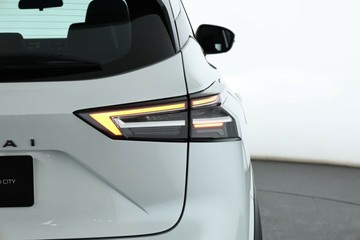 https://vehicle-cdn.autoleague.cloud/30355_2956813_7.jpg