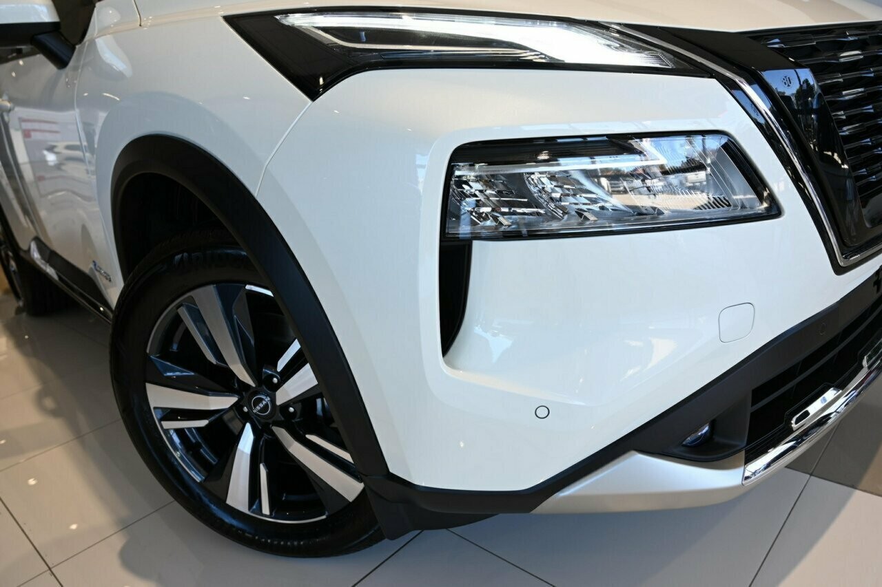 Nissan X-trail image 2