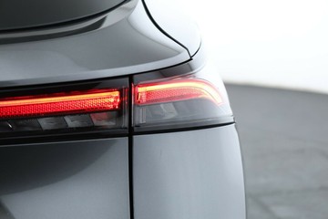 https://vehicle-cdn.autoleague.cloud/30355_2969444_15.jpg