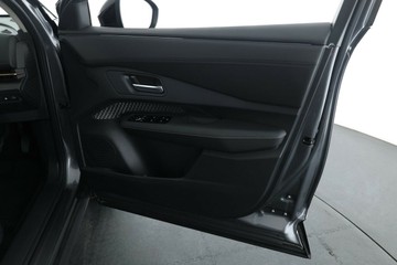 https://vehicle-cdn.autoleague.cloud/30355_2969444_17.jpg