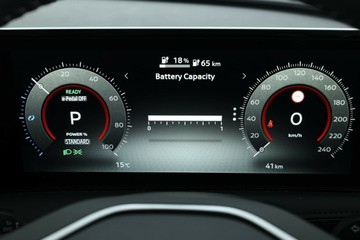 https://vehicle-cdn.autoleague.cloud/30355_2969444_21.jpg