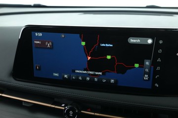 https://vehicle-cdn.autoleague.cloud/30355_2969444_23.jpg