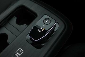 https://vehicle-cdn.autoleague.cloud/30355_2969444_27.jpg