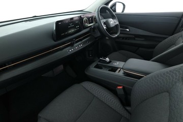 https://vehicle-cdn.autoleague.cloud/30355_2969444_32.jpg