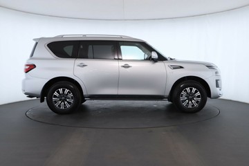 https://vehicle-cdn.autoleague.cloud/30355_2979478_3.jpg
