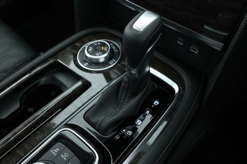 https://vehicle-cdn.autoleague.cloud/30355_2979478_30.jpg