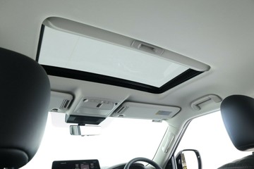 https://vehicle-cdn.autoleague.cloud/30355_2979478_37.jpg
