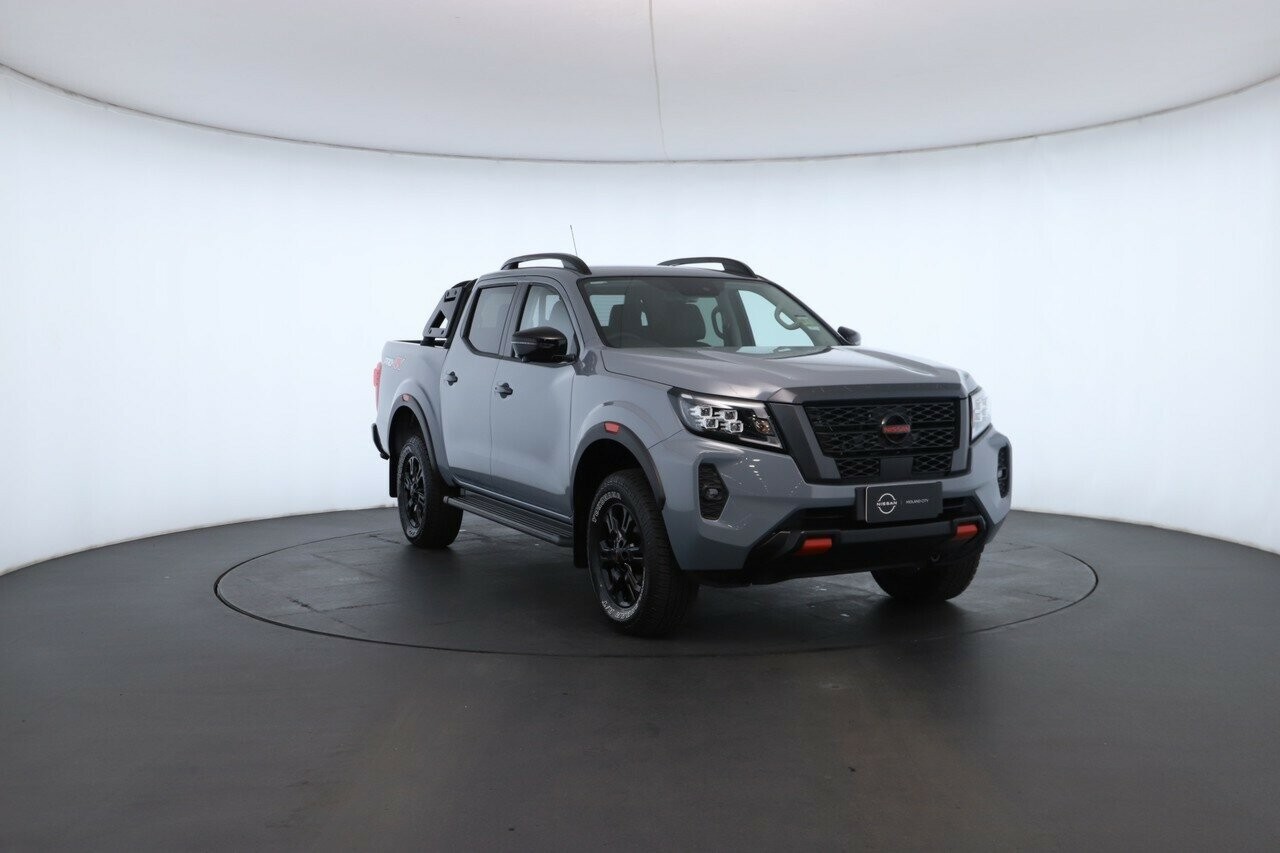 Nissan Navara image 4