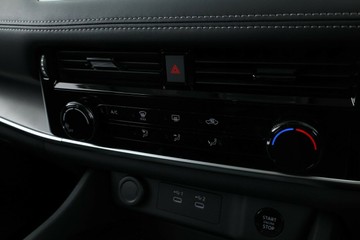 https://vehicle-cdn.autoleague.cloud/30355_2983661_27.jpg