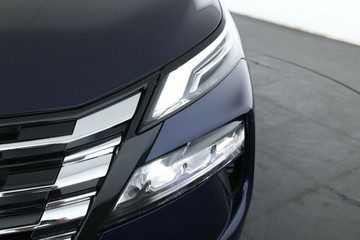 https://vehicle-cdn.autoleague.cloud/30355_2983661_9.jpg