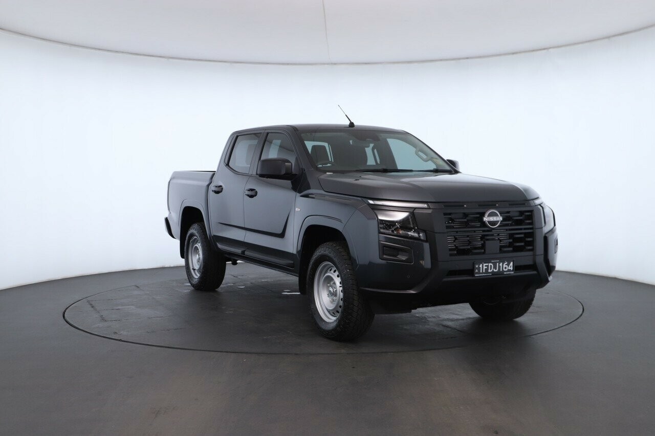 Nissan Navara image 4