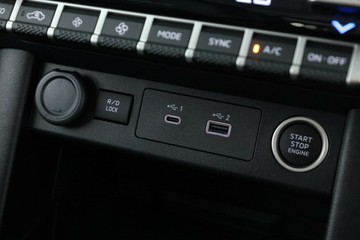 https://vehicle-cdn.autoleague.cloud/30355_2986912_27.jpg