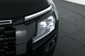 https://vehicle-cdn.autoleague.cloud/30355_2986912_8.jpg