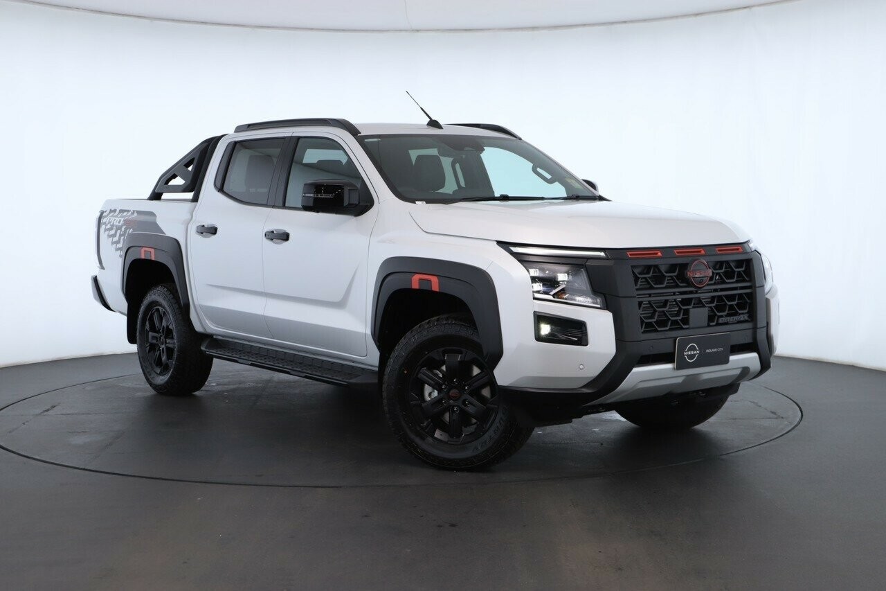 Nissan Navara image 1