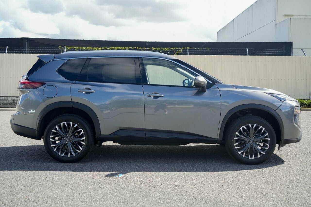 Nissan X-trail image 2