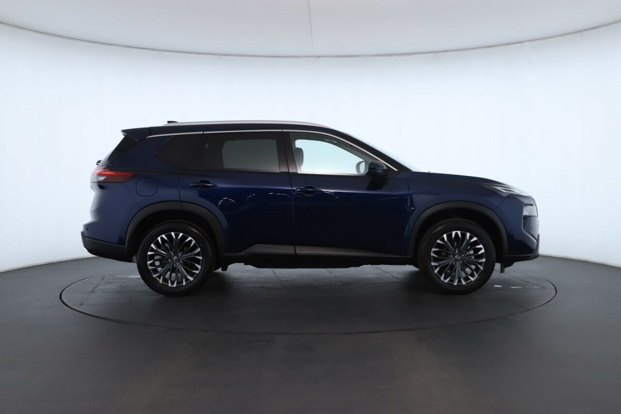 Nissan X-trail image 2