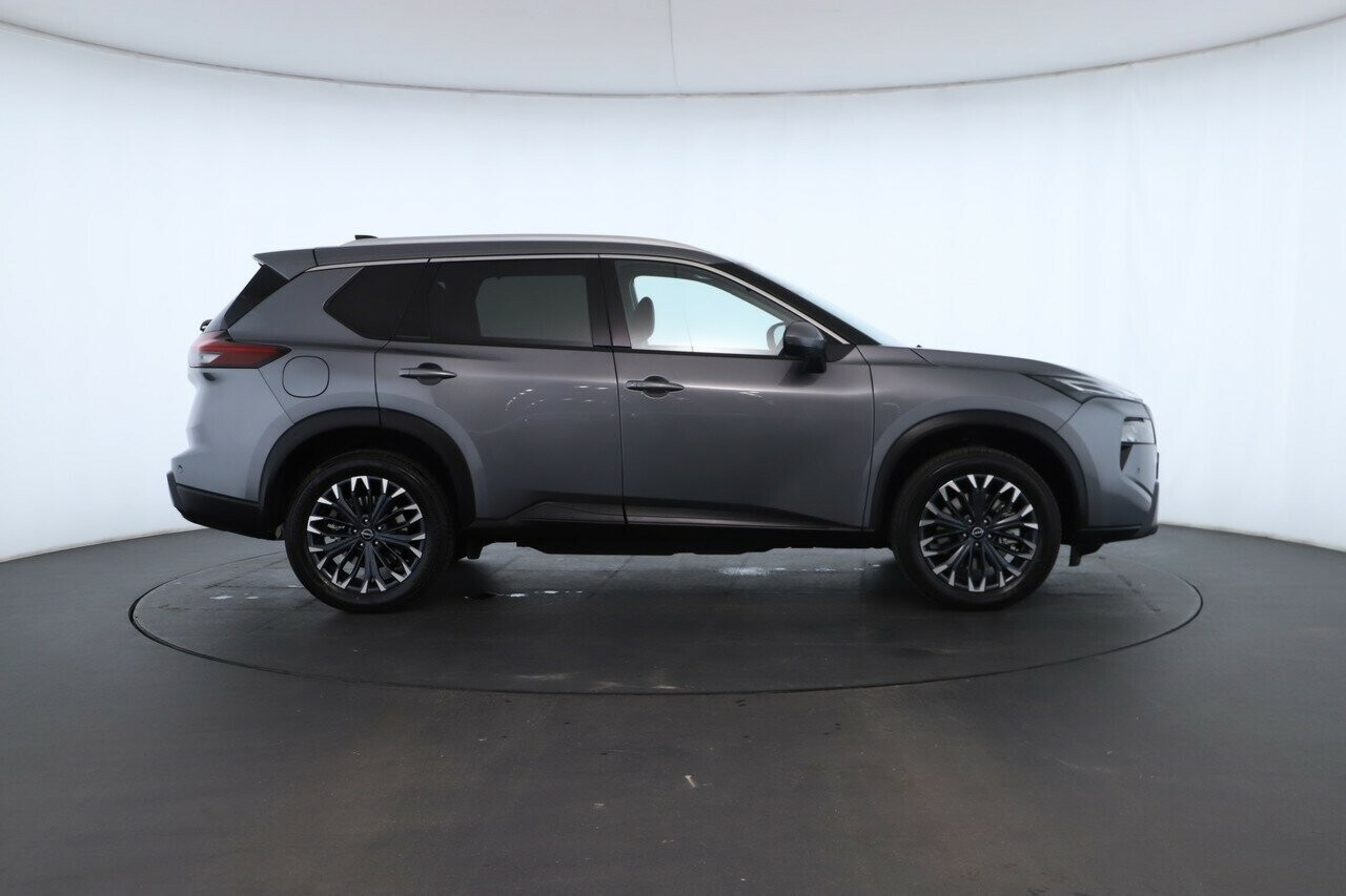 Nissan X-trail image 2