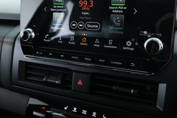https://vehicle-cdn.autoleague.cloud/30355_2993826_27.jpg