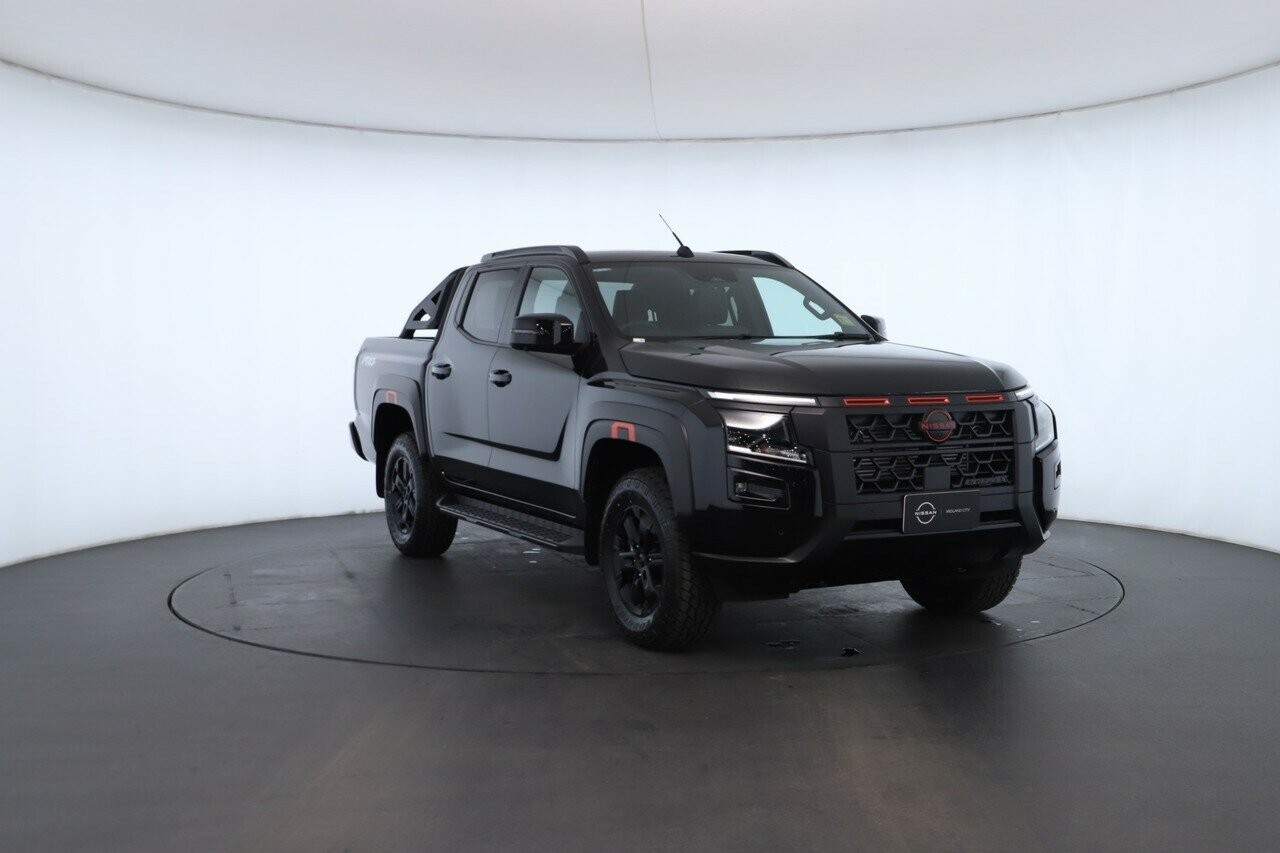 Nissan Navara image 4