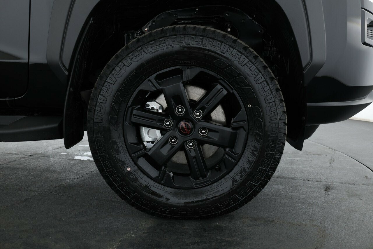 Nissan Navara image 3