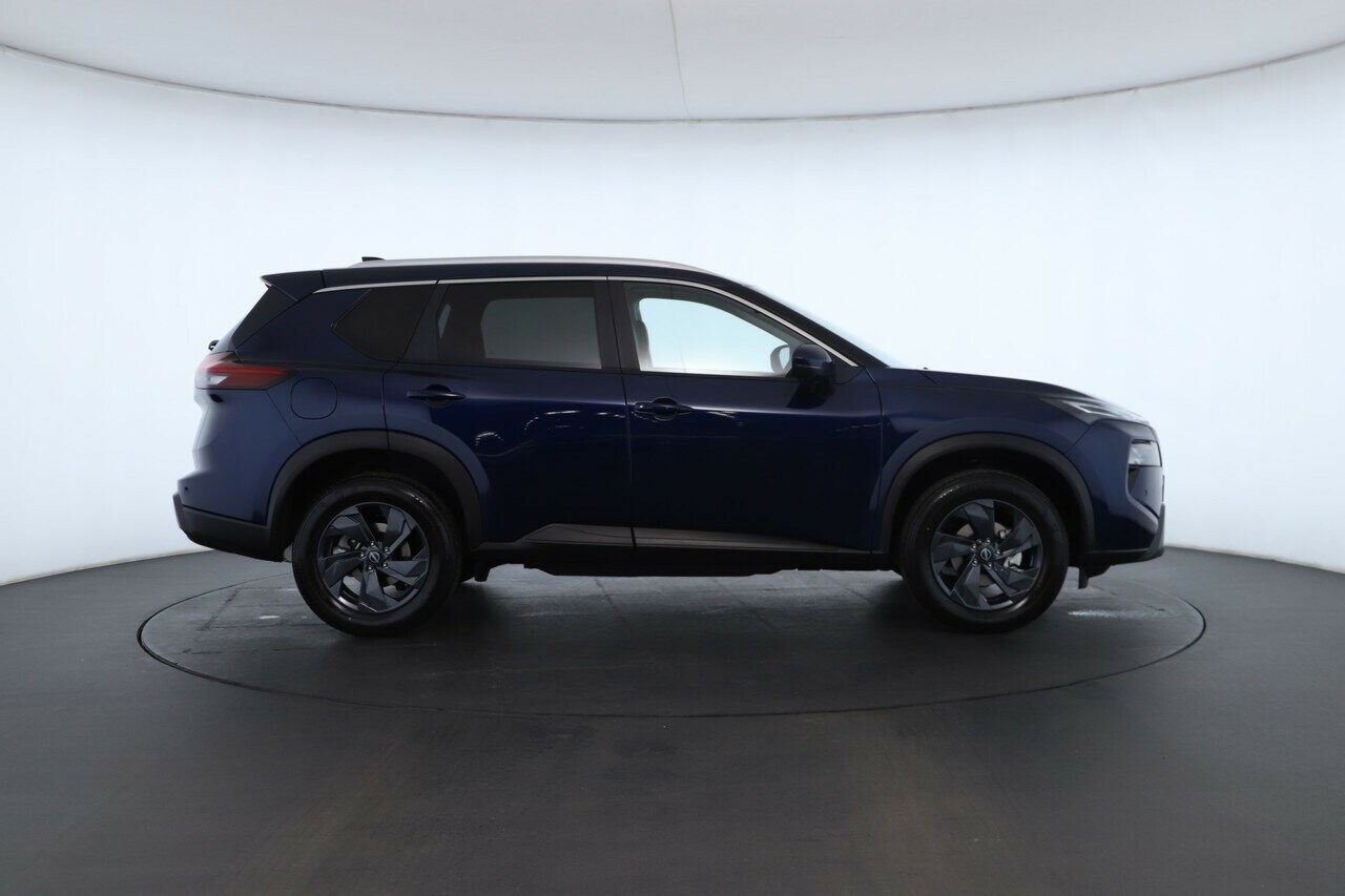 Nissan X-trail image 2