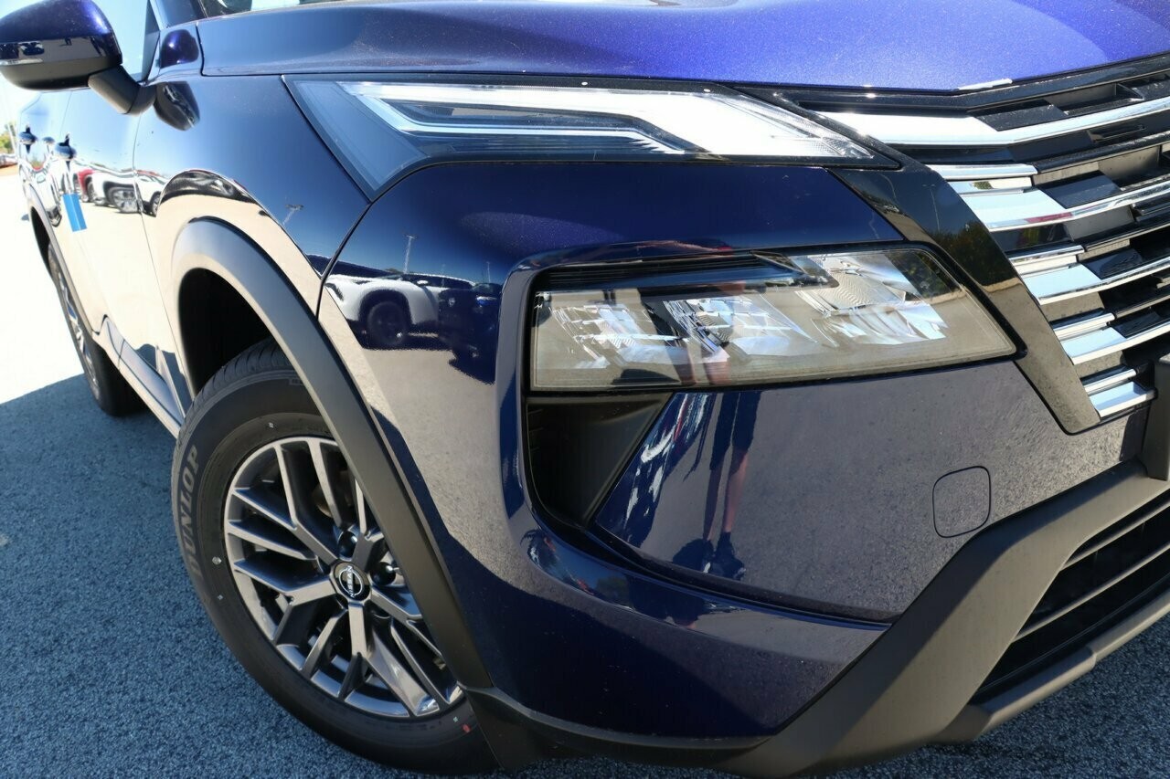 Nissan X-trail image 2