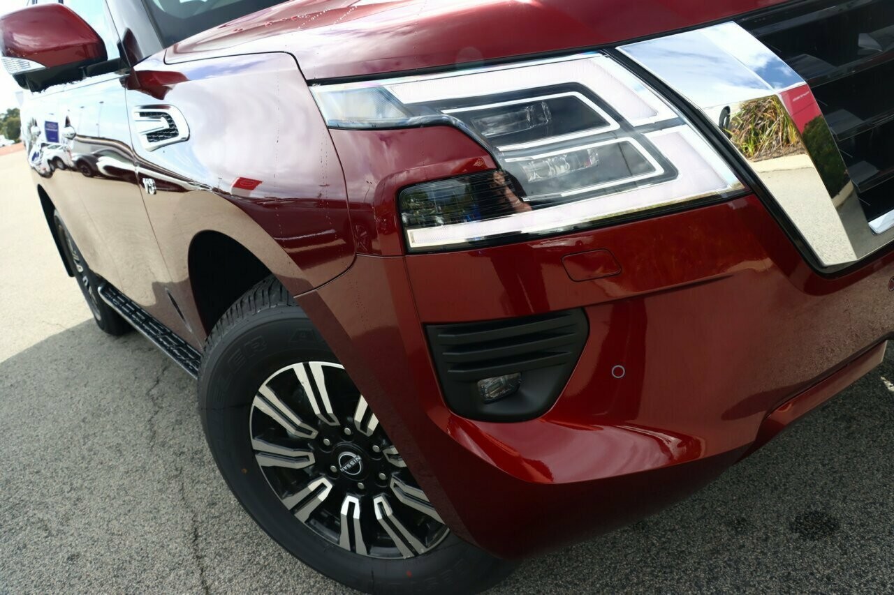 Nissan Patrol image 2