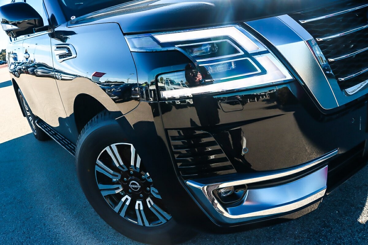 Nissan Patrol image 2