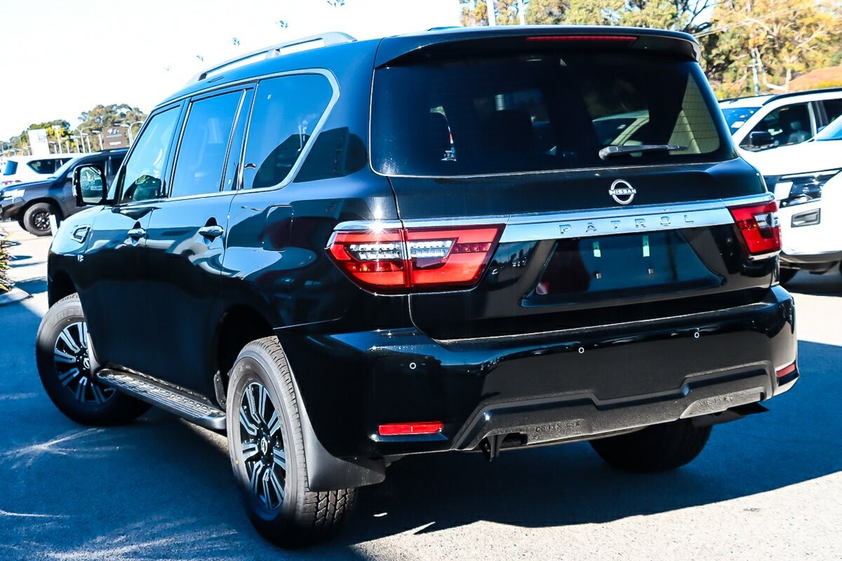 Nissan Patrol image 3