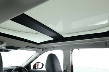 https://vehicle-cdn.autoleague.cloud/30355_3002871_37.jpg
