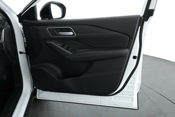 https://vehicle-cdn.autoleague.cloud/30355_3003239_18.jpg