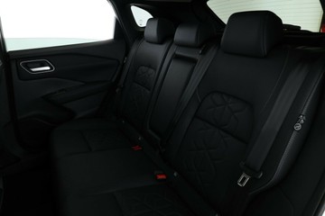https://vehicle-cdn.autoleague.cloud/30355_3003239_34.jpg