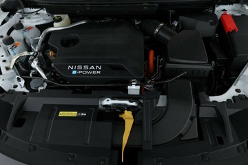 https://vehicle-cdn.autoleague.cloud/30355_3003239_7.jpg