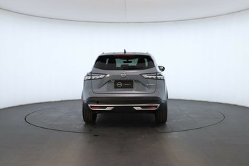 https://vehicle-cdn.autoleague.cloud/30355_3003270_13.jpg
