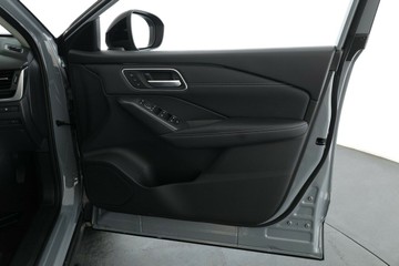 https://vehicle-cdn.autoleague.cloud/30355_3003270_17.jpg