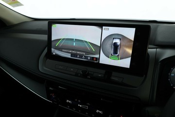 https://vehicle-cdn.autoleague.cloud/30355_3003270_24.jpg