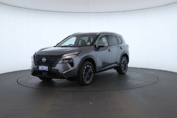 https://vehicle-cdn.autoleague.cloud/30355_33012608_10.jpg