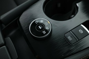 https://vehicle-cdn.autoleague.cloud/30355_33012608_28.jpg