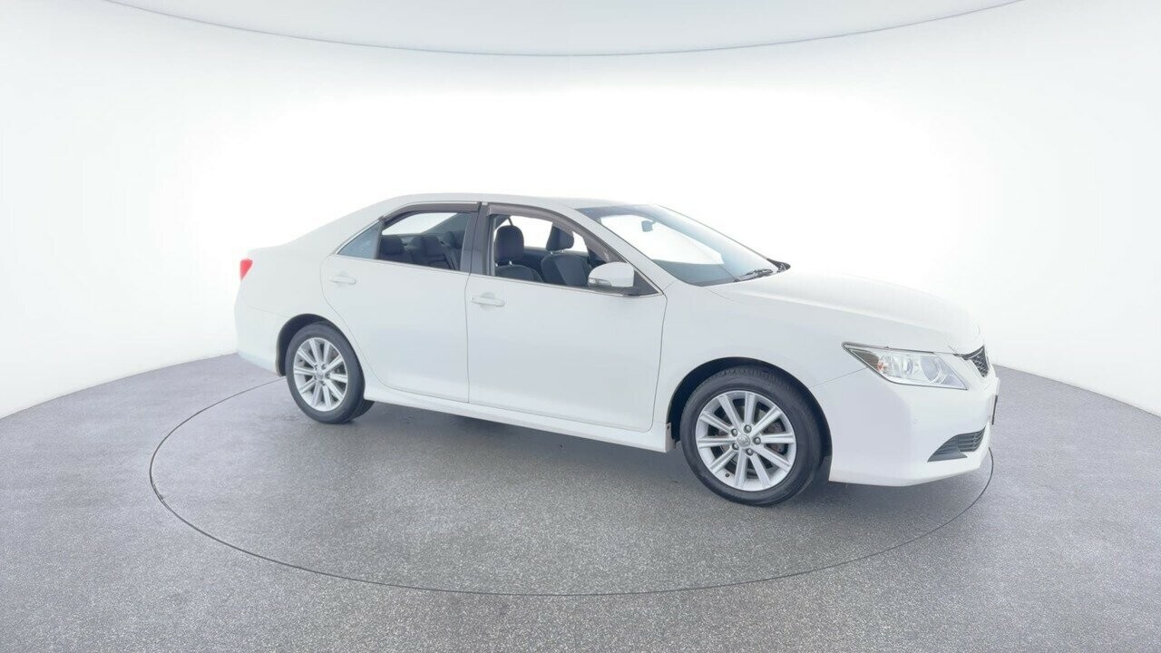 Toyota Aurion image 2