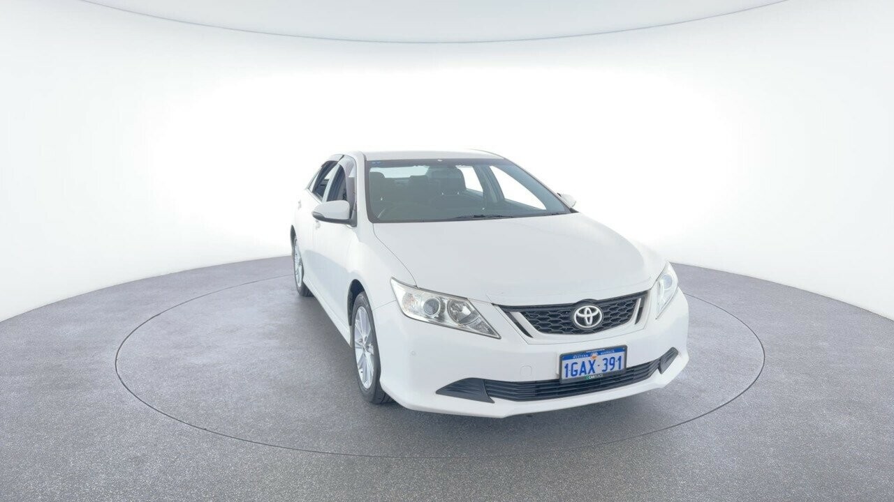 Toyota Aurion image 4